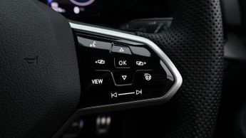 Volkswagen Golf GTI TSI DSG