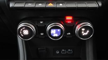 Renault Captur TECHNO E-TECH