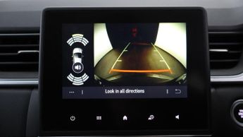 Renault Captur TECHNO E-TECH