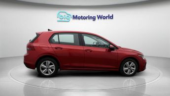 Volkswagen Golf LIFE TSI