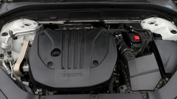 Volvo XC60 B5 MOMENTUM