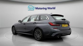 BMW 3 Series 330E M SPORT