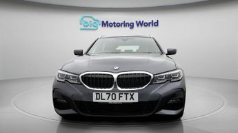 BMW 3 Series 330E M SPORT