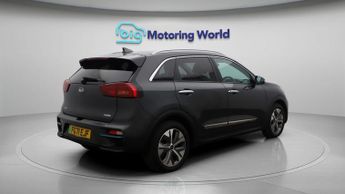 Kia Niro 4 PLUS