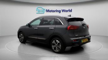 Kia Niro 4 PLUS