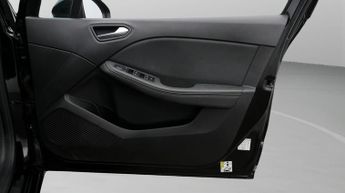 Renault Clio E-TECH ENGINEERED