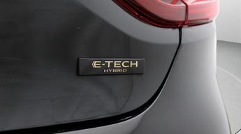 Renault Clio E-TECH ENGINEERED
