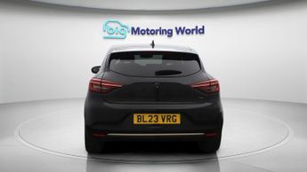 Renault Clio E-TECH ENGINEERED