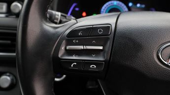Hyundai KONA PREMIUM