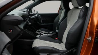 Peugeot E-2008 GT PREMIUM