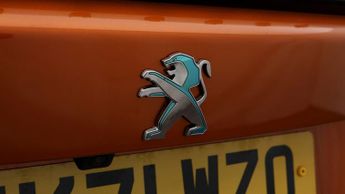 Peugeot E-2008 GT PREMIUM