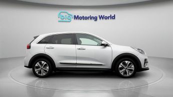 Kia Niro 4 PLUS