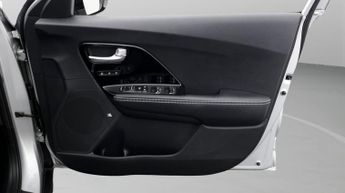 Kia Niro 4 PLUS