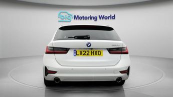 BMW 3 Series 330E SE PRO