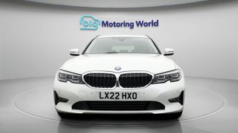 BMW 3 Series 330E SE PRO