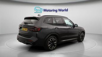 BMW iX3 M SPORT