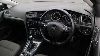 Volkswagen e-Golf E-GOLF