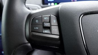 Ford Mustang Mach-E BASE