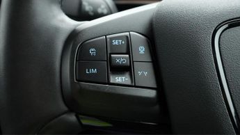 Ford Mustang Mach-E BASE