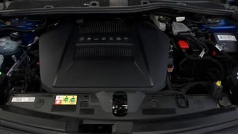 Peugeot E-2008 GT LINE