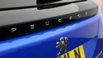 Peugeot E-2008 GT LINE