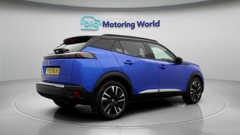 Peugeot E-2008 GT LINE