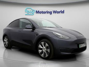 Tesla Model Y LONG RANGE AWD