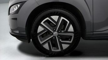 Hyundai KONA PREMIUM