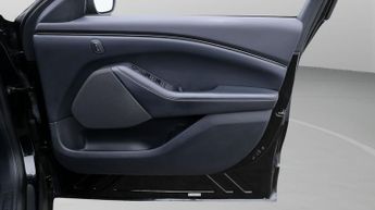Ford Mustang Mach-E BASE