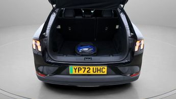 Ford Mustang Mach-E BASE