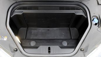 Ford Mustang Mach-E BASE