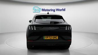 Ford Mustang Mach-E BASE