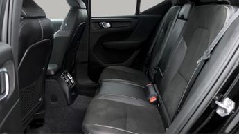 Volvo XC40 RECHARGE T4 R-DESIGN