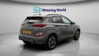 Hyundai KONA PREMIUM