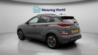 Hyundai KONA PREMIUM