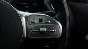 Mercedes-Benz EQA EQA 350 4MATIC AMG LINE PREMIUM