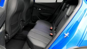 Peugeot E-2008 GT LINE