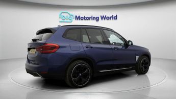 BMW iX3 PREMIER EDITION