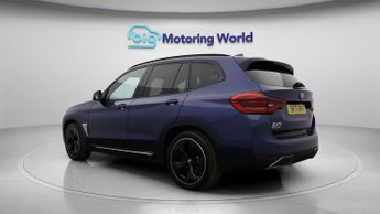 BMW iX3 PREMIER EDITION