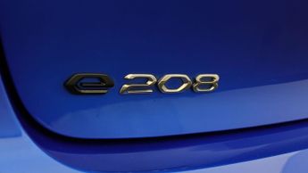 Peugeot E-208 GT