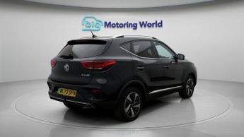 MG MG ZS TROPHY CONNECT
