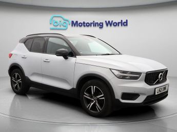 Volvo XC40 T3 R-DESIGN