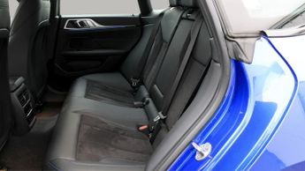 BMW i4 EDRIVE40 M SPORT