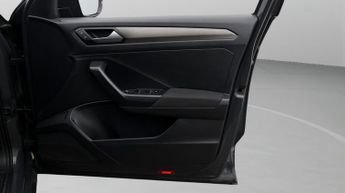 Volkswagen T-Roc SE TSI EVO DSG