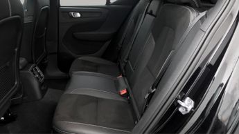 Volvo XC40 RECHARGE T4 R-DESIGN