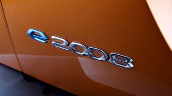Peugeot E-2008 ACTIVE PREMIUM PLUS