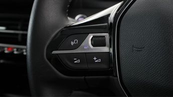 Peugeot E-2008 ACTIVE PREMIUM PLUS