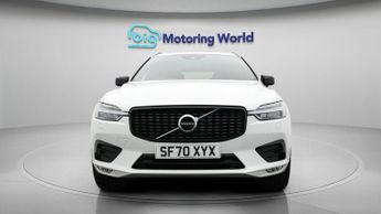 Volvo XC60 B5 R-DESIGN AWD