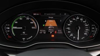 Audi Q5 TFSI E S LINE QUATTRO