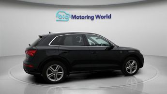 Audi Q5 TFSI E S LINE QUATTRO